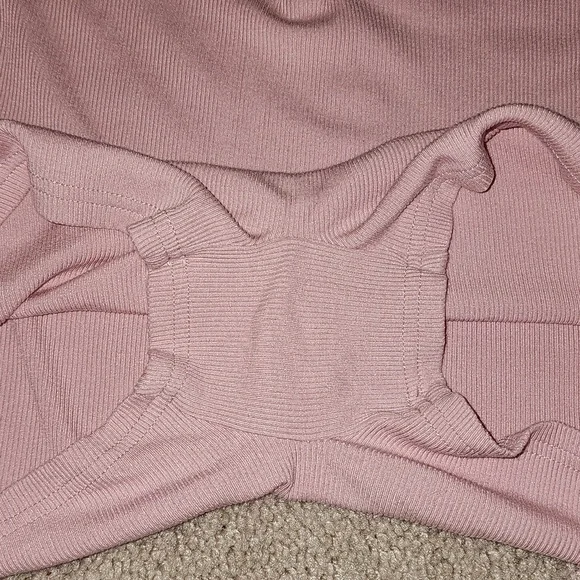 BOGO $2 Women's Pink Long Sleeve Ribbed Romper M loungewear pj's - Picture 13 of 15